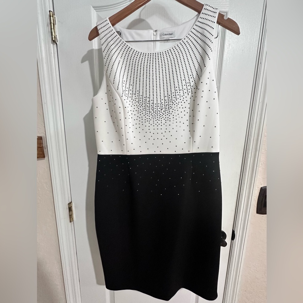 NEW Calvin Klein Black White Color Block Scuba Sheath Dress Women’s 14